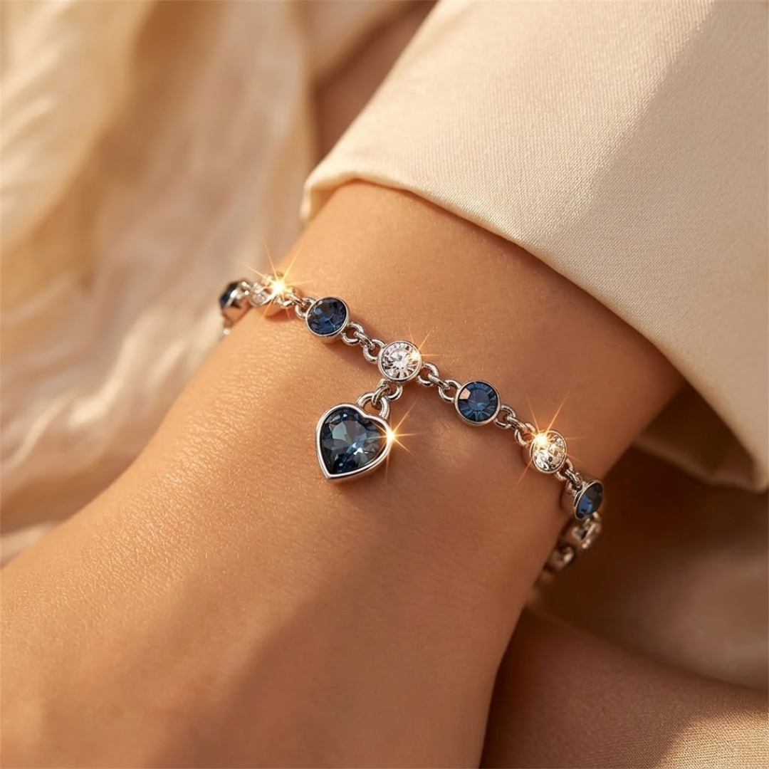 Pulseira de Cadeia em Prata com Coração de Safira