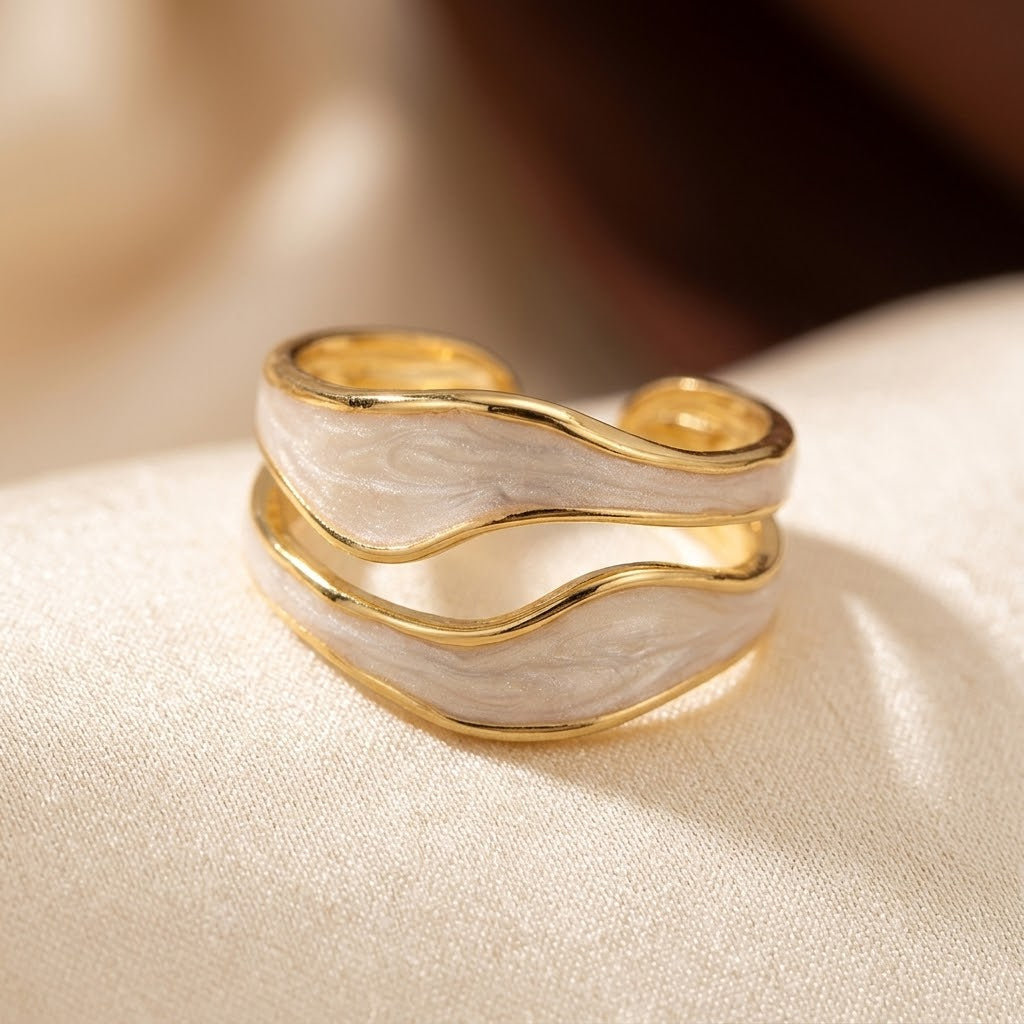 Anel Cuff Escultural em Prata e Ouro